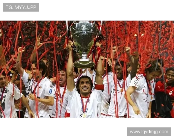 AC米兰与曼联历史交锋回顾及精彩瞬间分析 AC米兰与曼联历史交锋回顾及精彩瞬间分析