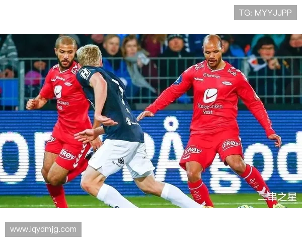 不布兰与斯达的较量:一场足球技艺与策略的精彩对决 不布兰与斯达的较量:一场足球技艺与策略的精彩对决