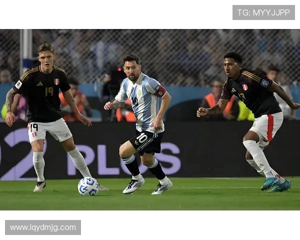 秘鲁与阿根廷足球对决精彩回顾及战果分析