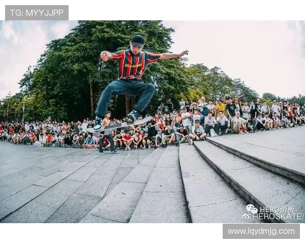 广州街舞队在滑板精英赛中的团队协作表现分析与点评